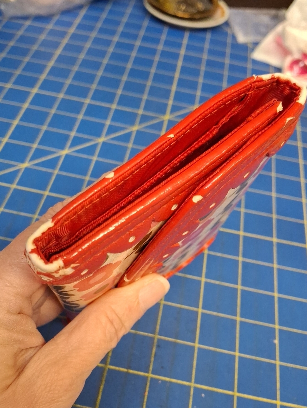 Vera Bradley Frill Pleather Wallet Floral 4 x 6 - Picture 12 of 16